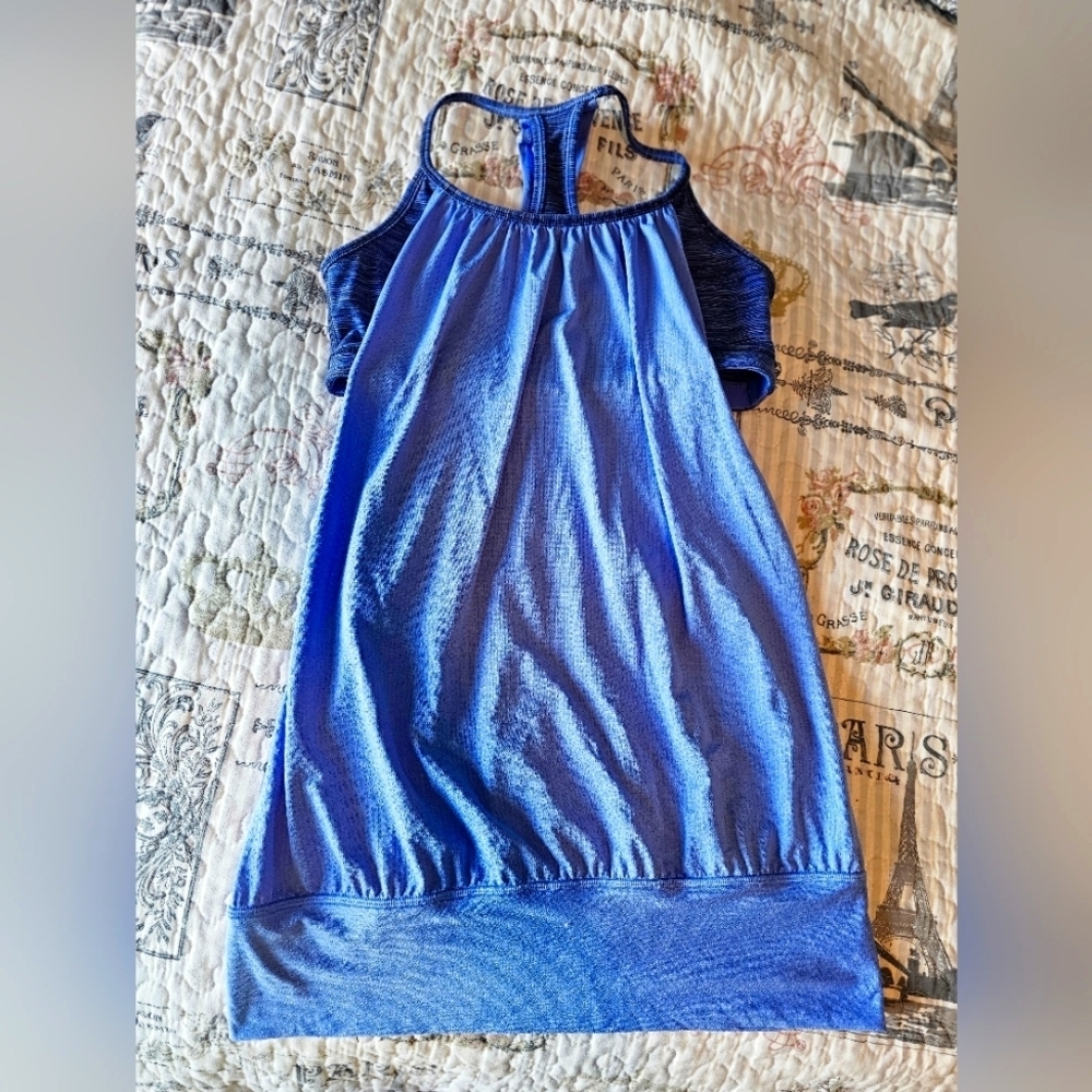 Lululemon Blue No Limits Racerback Tank Top with Built-In Bra – Size 4